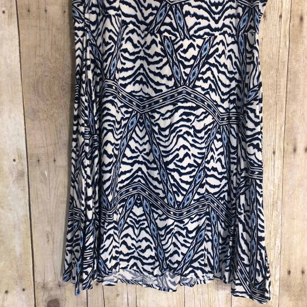 NEW Aztec Flowy Dress - Picture 2 of 6